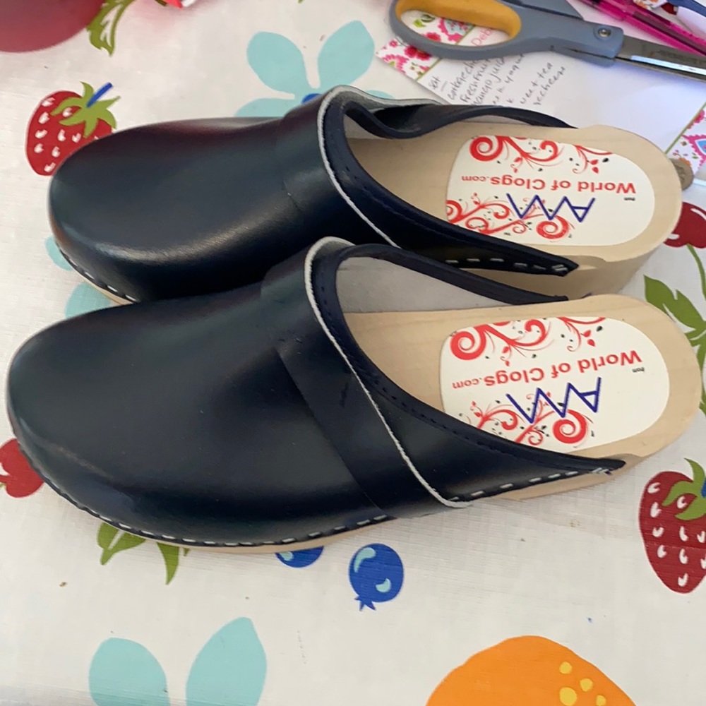 Clogs